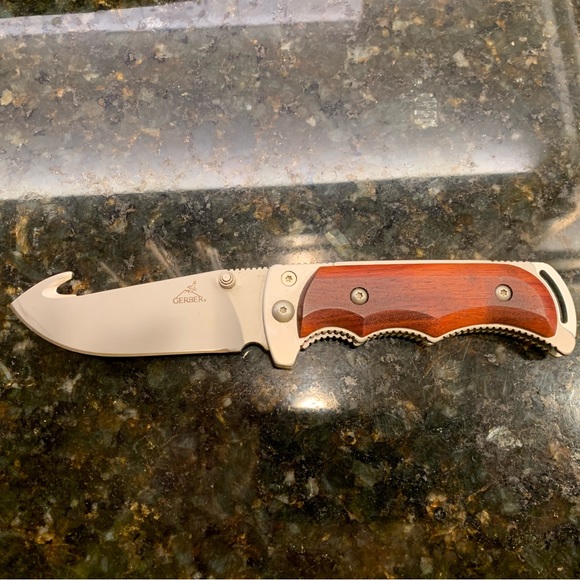Gerber Other Gerber Freeman Guide Folding Knife Gut Hook Poshmark